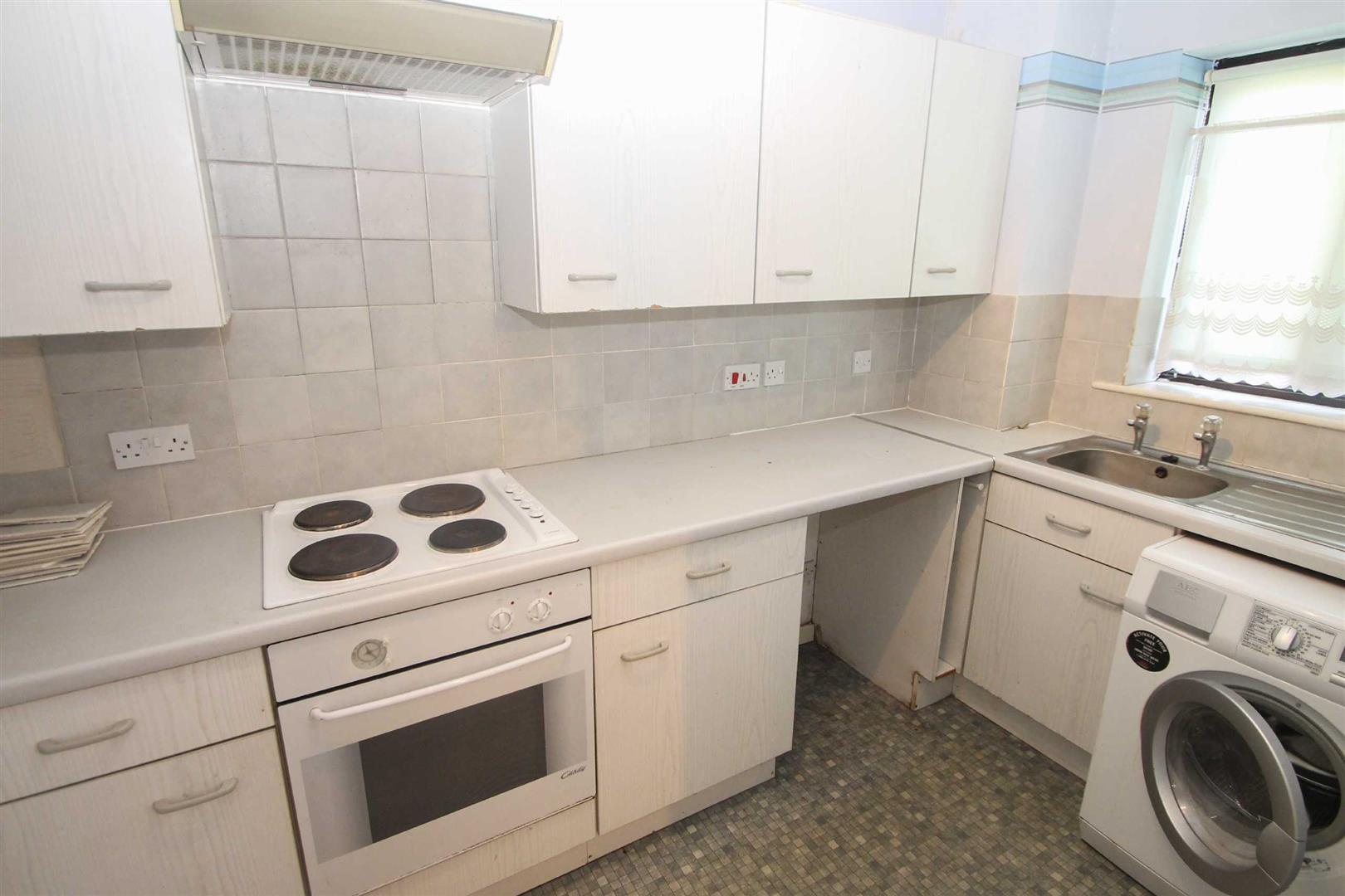 1 bed property in Burano Grove, Wavendon Gate Milton Keynes
